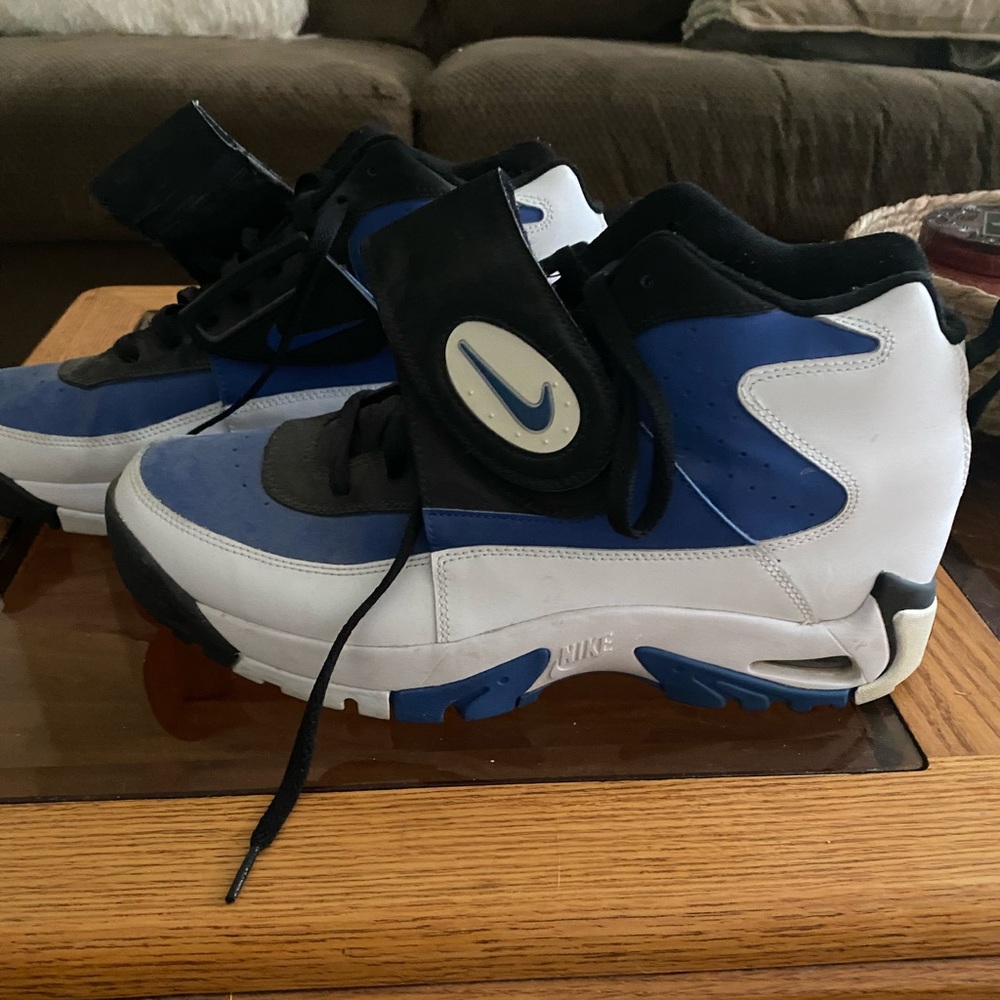 Mens nike shoes